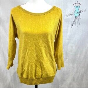 89th & Madison mustard yellow long cut out sleeve sweater size medium NWT